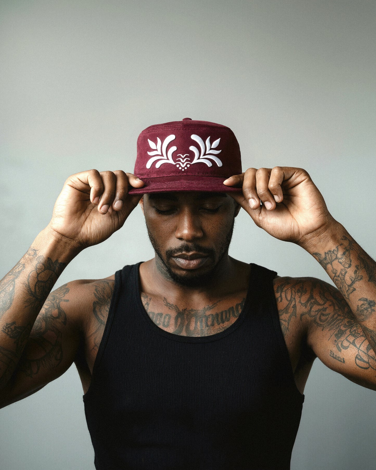 'ORNAMENTAL' PILLBOX CAP BORDEAUX